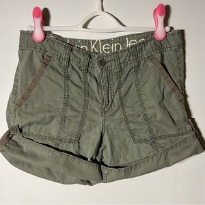 Calvin Klein Jeans Lightweight Cotton Khaki Shorts, Army Green, Pockets Size 6